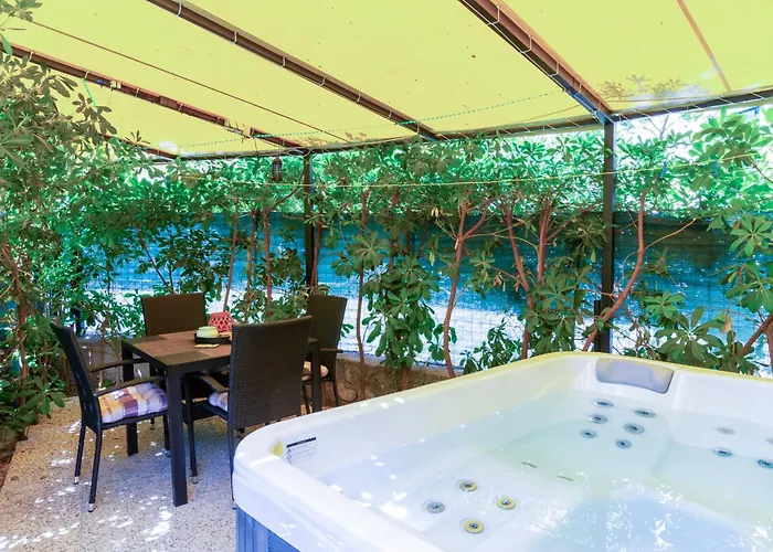 Appartamento Center With Jacuzzi *