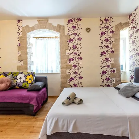 Center With Jacuzzi * Spalato