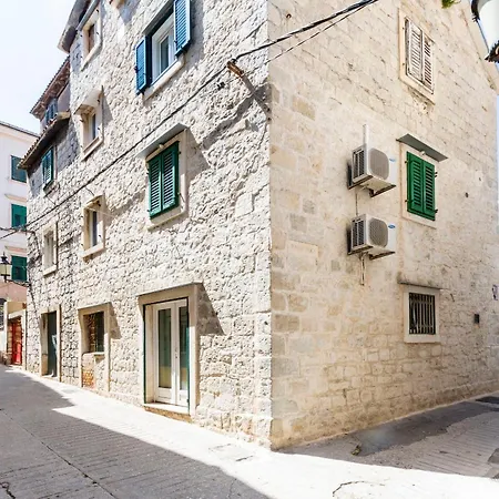 Appartamento Center With Jacuzzi