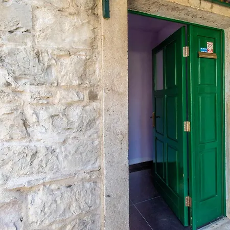 Center With Jacuzzi Apartment